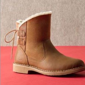 NWT UGG boots Naiyah Lace